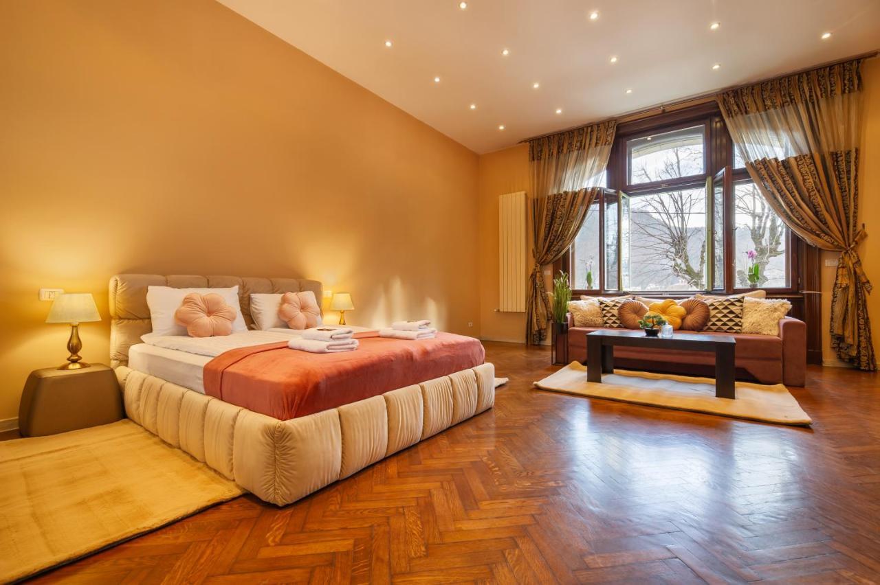 Central Park Residence ブラショフ エクステリア 写真