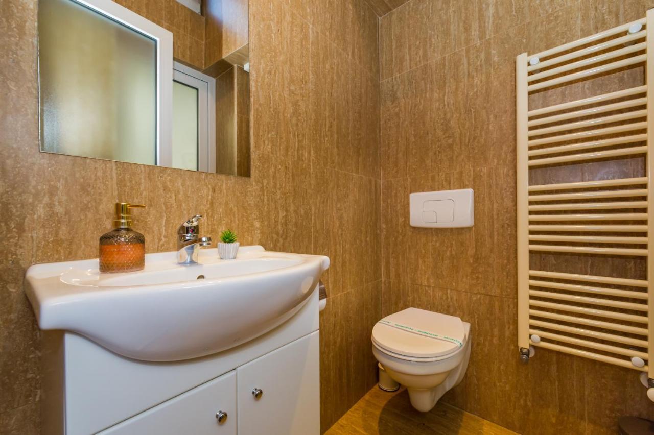 Central Park Residence ブラショフ エクステリア 写真