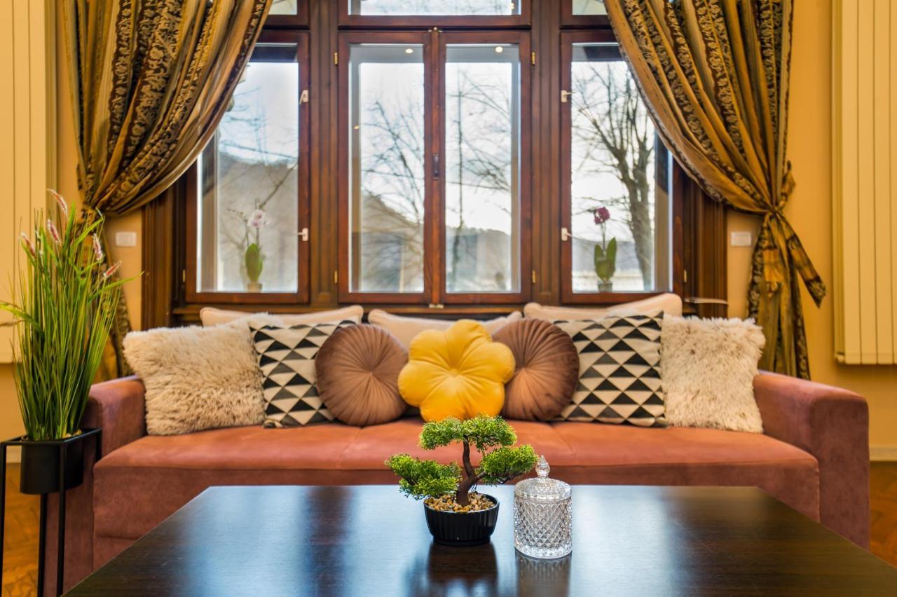 Central Park Residence ブラショフ エクステリア 写真